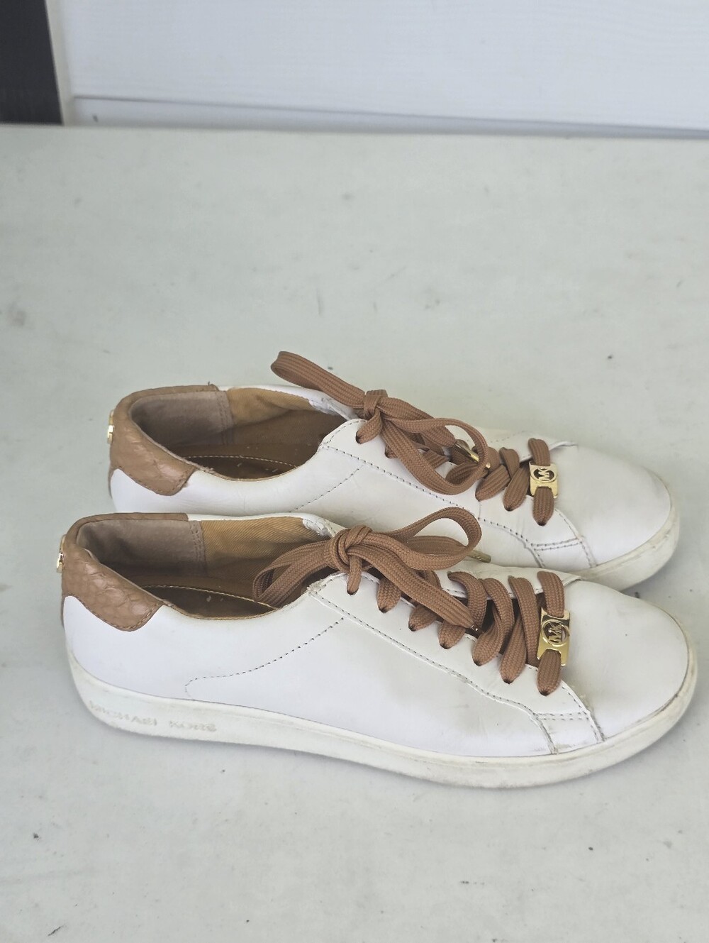 Michael Kors MK White Leather Brown Lace Up Low Top Sneakers Sz 6.5M